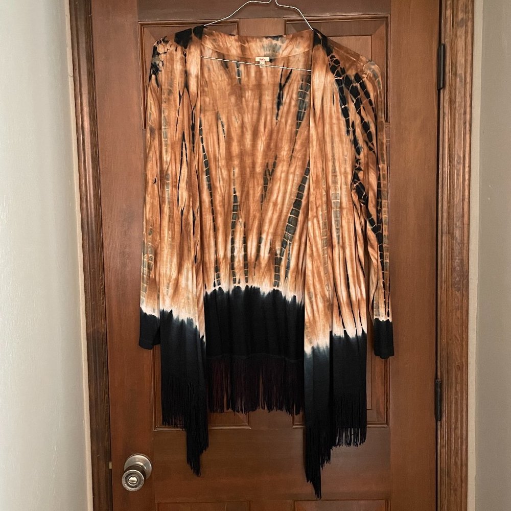 Size Large Reba open tie-dye cardigan with fringe